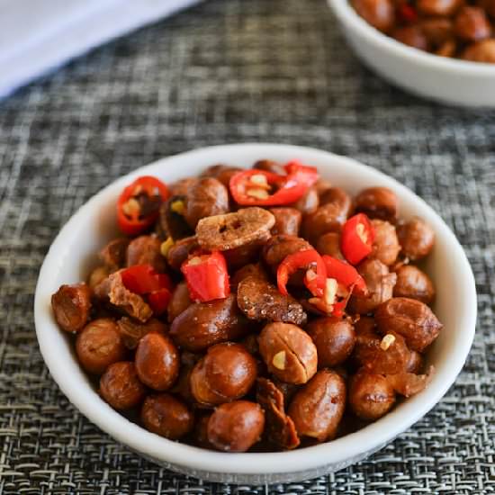 Spicy Garlic Peanuts - Recipe photo by onechoppingboard
