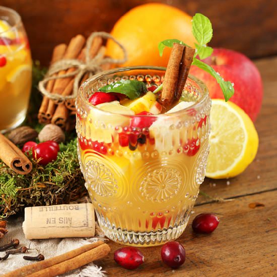 Hot White Wine with Fruit and Spice - Recipe photo by madameedith