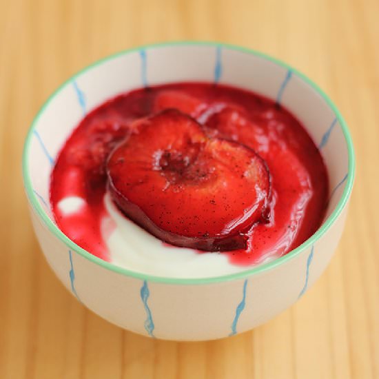 Black Plum Compote - Recipe photo by Sarah-TheSugarHit