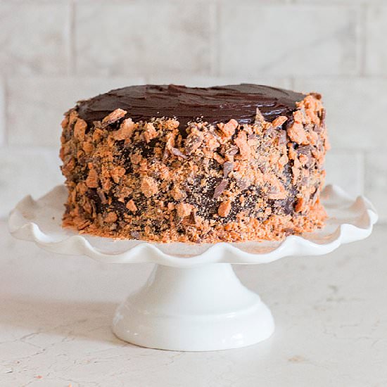 Butterfinger Banana Cake - Recipe photo by sugarandcharm
