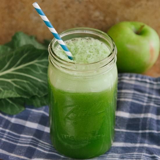 Super Green Apple Juice - Recipe photo by SoLetsHangOut