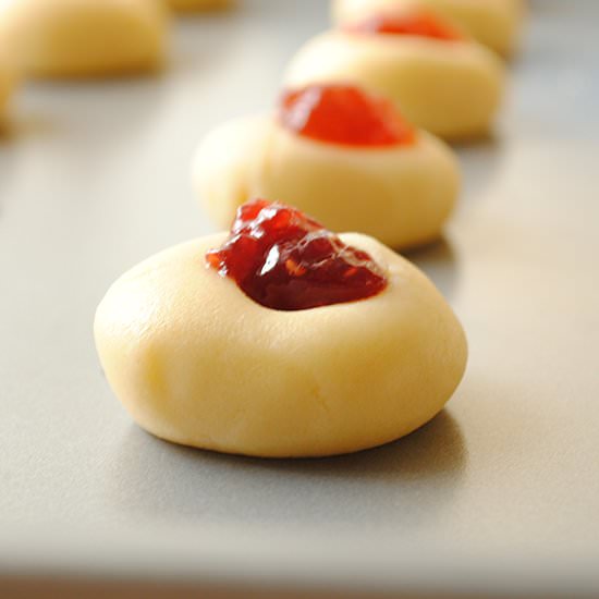 Raspberry Thumbprint Cookies - Recipe photo by GarlicGirl