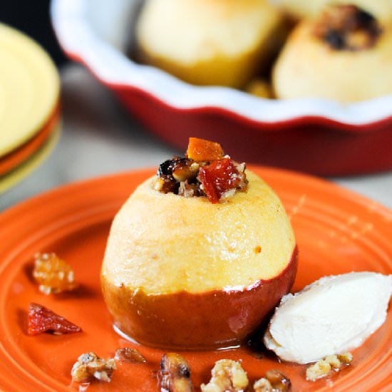 Baked Apples - Recipe photo by KitchenConundrum