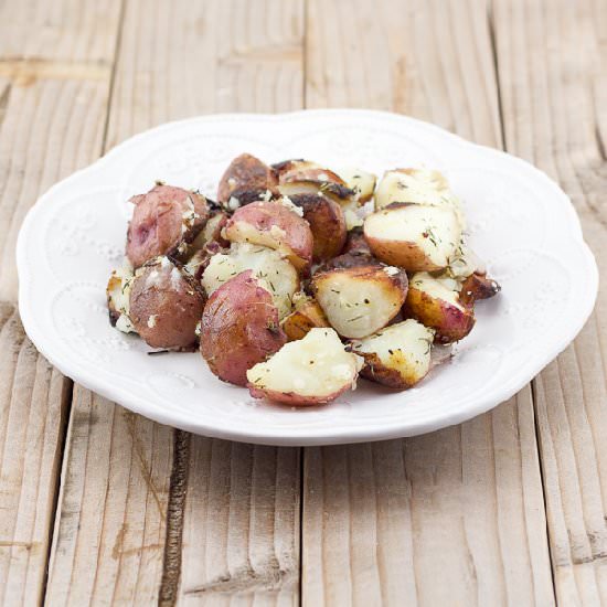 Fried Potatoes With Thyme - Recipe photo by lemonandolives
