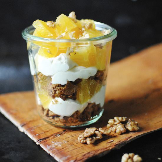 Trifli with Gingerbread and Oranges - Recipe photo by linnkatarina