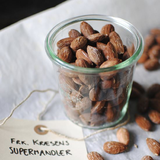 Salted Almonds - Recipe photo by linnkatarina