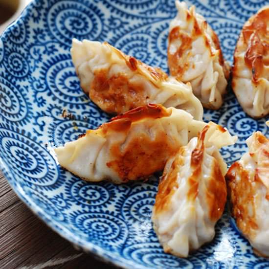 Pot Stickers - Recipe photo by che-cheh