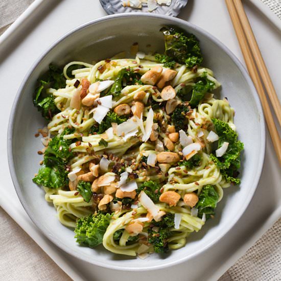 Avocado-Green Curry Noodles - Recipe photo by aidamollenkamp