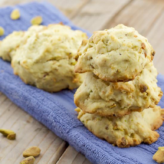 Pistachio Cookies - Recipe photo by lemonandolives