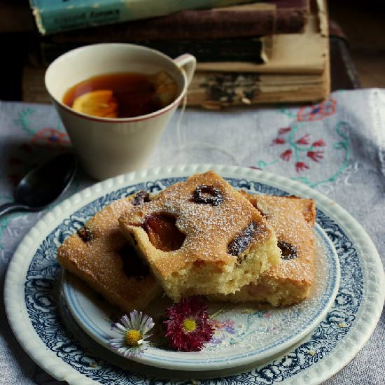 Plum and Dactyl Cake - Recipe photo by Joasia Domowe Frykasy
