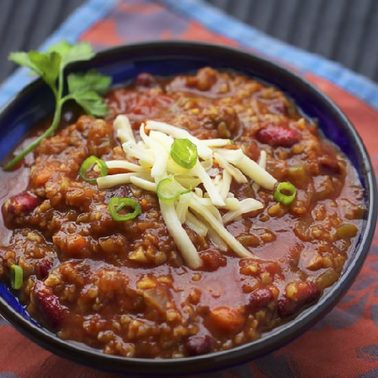 The Best Vegetarian Chili - Recipe photo by panning the globe