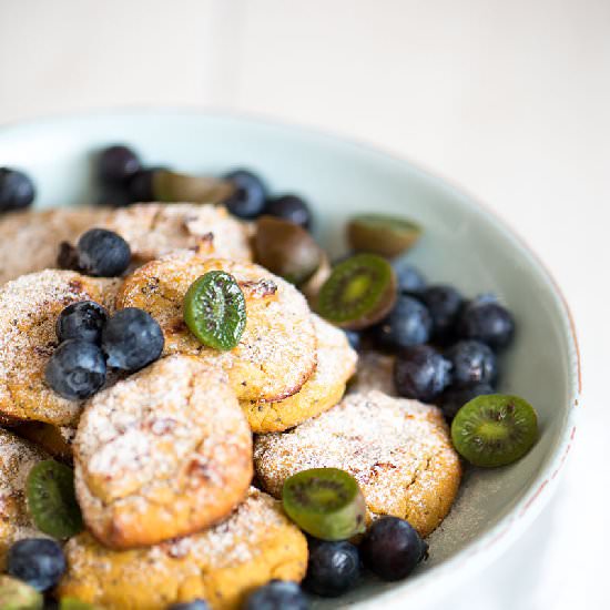 Lemon Poppy Seed Pancakes - Recipe photo by relleomein