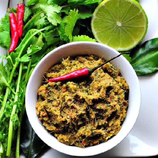 Vegetarian Thai Green Chilli Paste - Recipe photo by ediblegarden