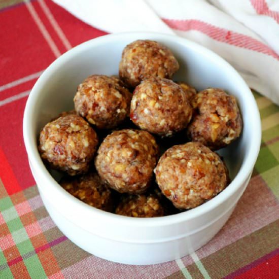 Almond Butter Snack Balls - Recipe photo by kimscravings