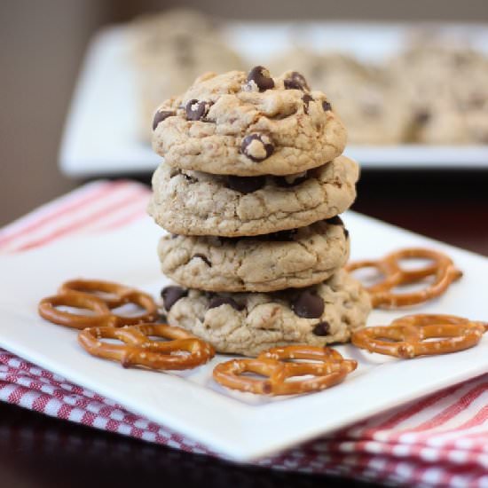 Pretzel Chocolate Chip Cookies - Recipe photo by ChezCateyLou