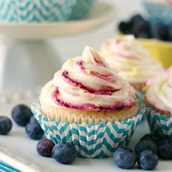 Blueberry Cornbread Cupcakes - Recipe photo by yummycrumble