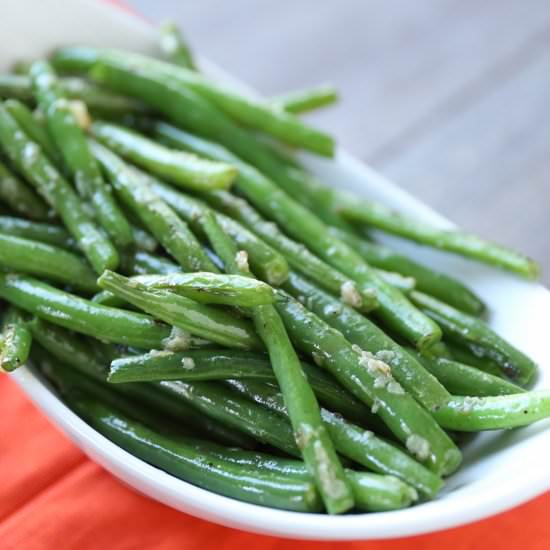 Garlicky Green Beans - Recipe photo by TastesLovely