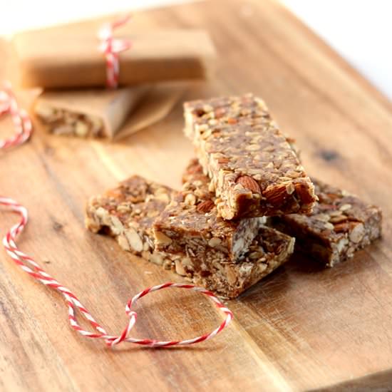 Healthy Almond Granola Bars - Recipe photo by theblondebuckeye
