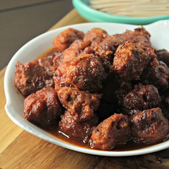Sweetly Spicy Southern Meatballs - Recipe photo by CookingInStilettos
