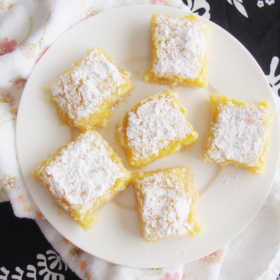 Lemon Bars - Recipe photo by lisacheesykitchen