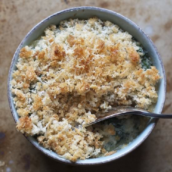 Blue Cheese Creamed Kale Gratins - Recipe photo by thewacovegan