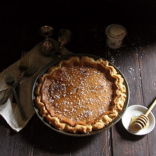 Salted Honey Pie - Recipe photo by Gamine Cuisine