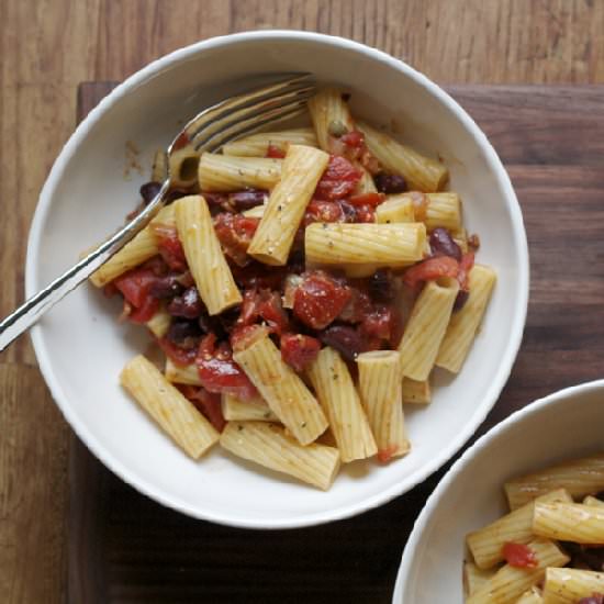 Rigatoni with Tomato Bacon Sauce - Recipe photo by thewacovegan