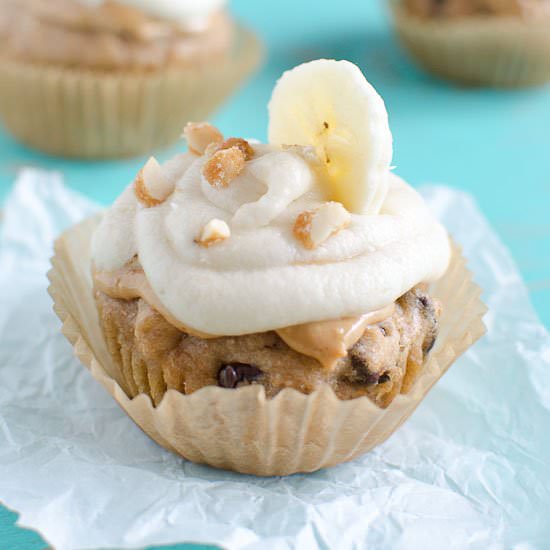 Peanut Butter Banana Cupcakes - Recipe photo by The Endless Meal