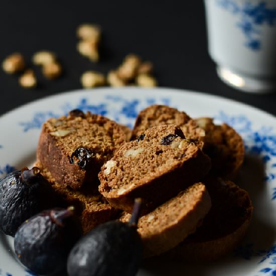 Walnut Biscotti - Recipe photo by knittybaker