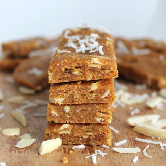 Almond Apricot Bars - Recipe photo by TheHealthyMaven