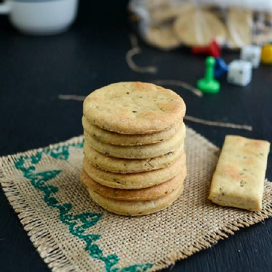 Methi Mathri - Recipe photo by Sangeetha