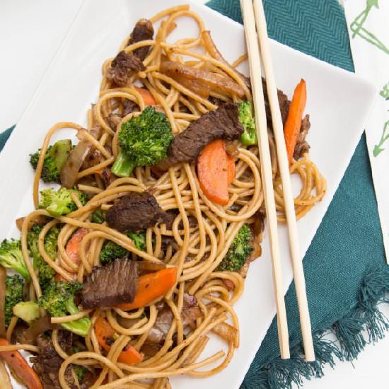 Beef Lo Mein - Recipe photo by momsdish