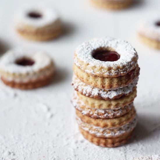 Linzer Cookies - Recipe photo by ievamarija