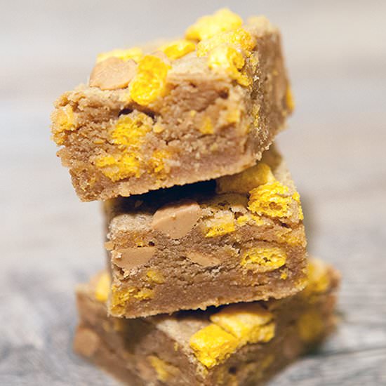 Peanut Butter Cap’n Crunch Bars - Recipe photo by SpachetheSpatula