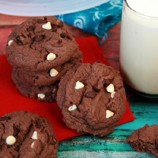Double Chocolate Chip Cookies - Recipe photo by myfriendsbakery