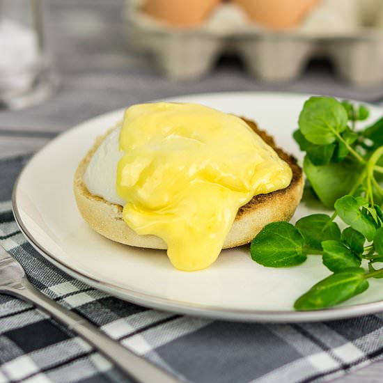 Eggs Benedict - Recipe photo by DailyGourmetUK