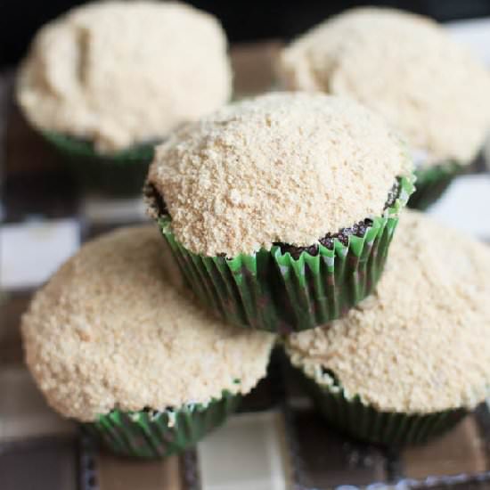 S'mores Cupcakes - Recipe photo by clarkscondensed
