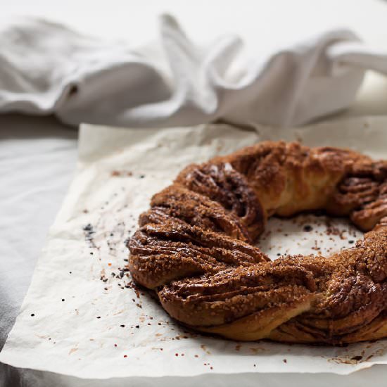Cinnamon Wreath - Recipe photo by ModernTaste