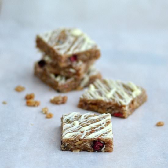 White Chocolate & Berry Flapjacks - Recipe photo by thecrazykitchen