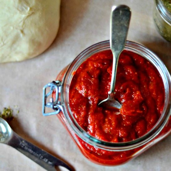Homemade Pizza Sauce - Recipe photo by JenniferinFLX