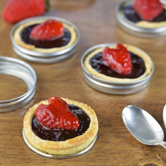 Dark Chocolate Strawberry Tarts - Recipe photo by Virtually Homemade