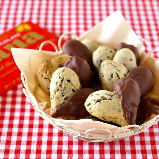 Chocolate Covered Sesame Cookies - Recipe photo by ochikeron