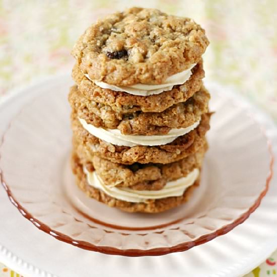 Oatmeal Cookie Sandwiches - Recipe photo by yummycrumble