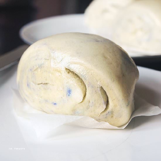 Steamed Coconut Buns - Recipe photo by Ice Pandora