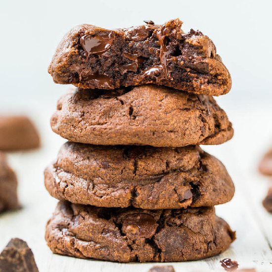 Quadruple Chocolate Pudding Cookies - Recipe photo by Averie