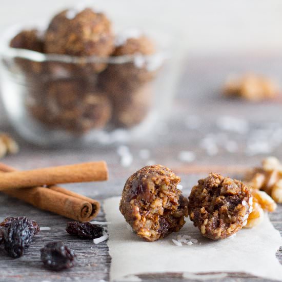 Raw Oatmeal Cookie Energy Bites - Recipe photo by gettingmyjustdesserts