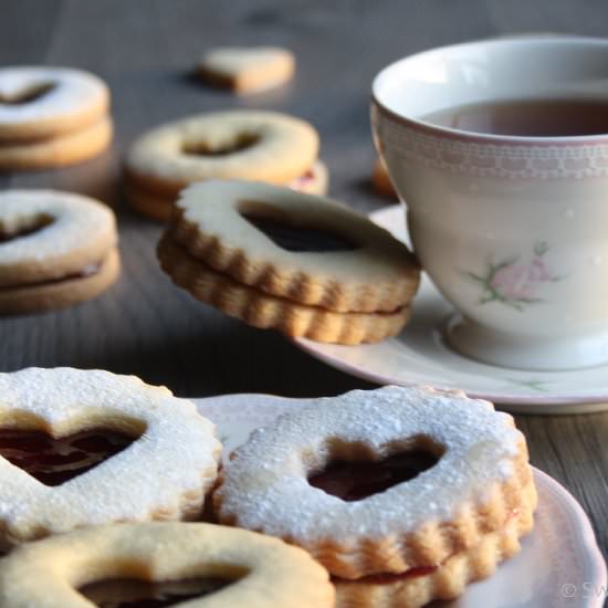 Valentine Heart Jam Cookies - Recipe photo by Sweet Happinez