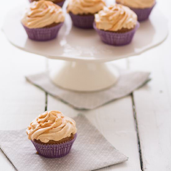 Pumpkin and almond cupcakes - Recipe photo by Vegandare