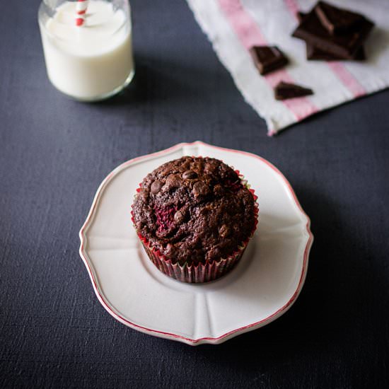 Chocolate Raspberry Muffins - Recipe photo by bakenoir