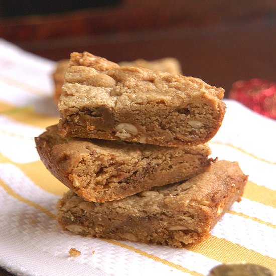 Malted Peanut Butter Blondies - Recipe photo by bashfulbao